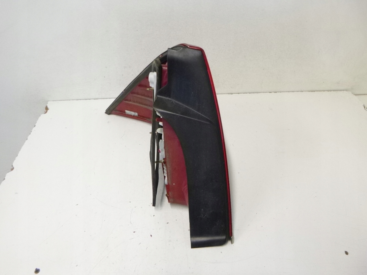 light rear Ford Mondeo III sedan HB 01r.