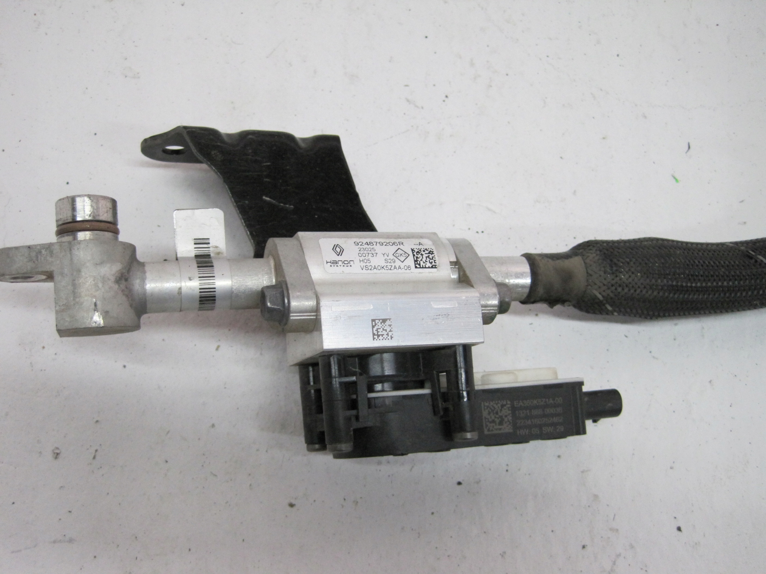 hadice klimatizaci RENAULT AUSTRAL RAFALE 924400782R