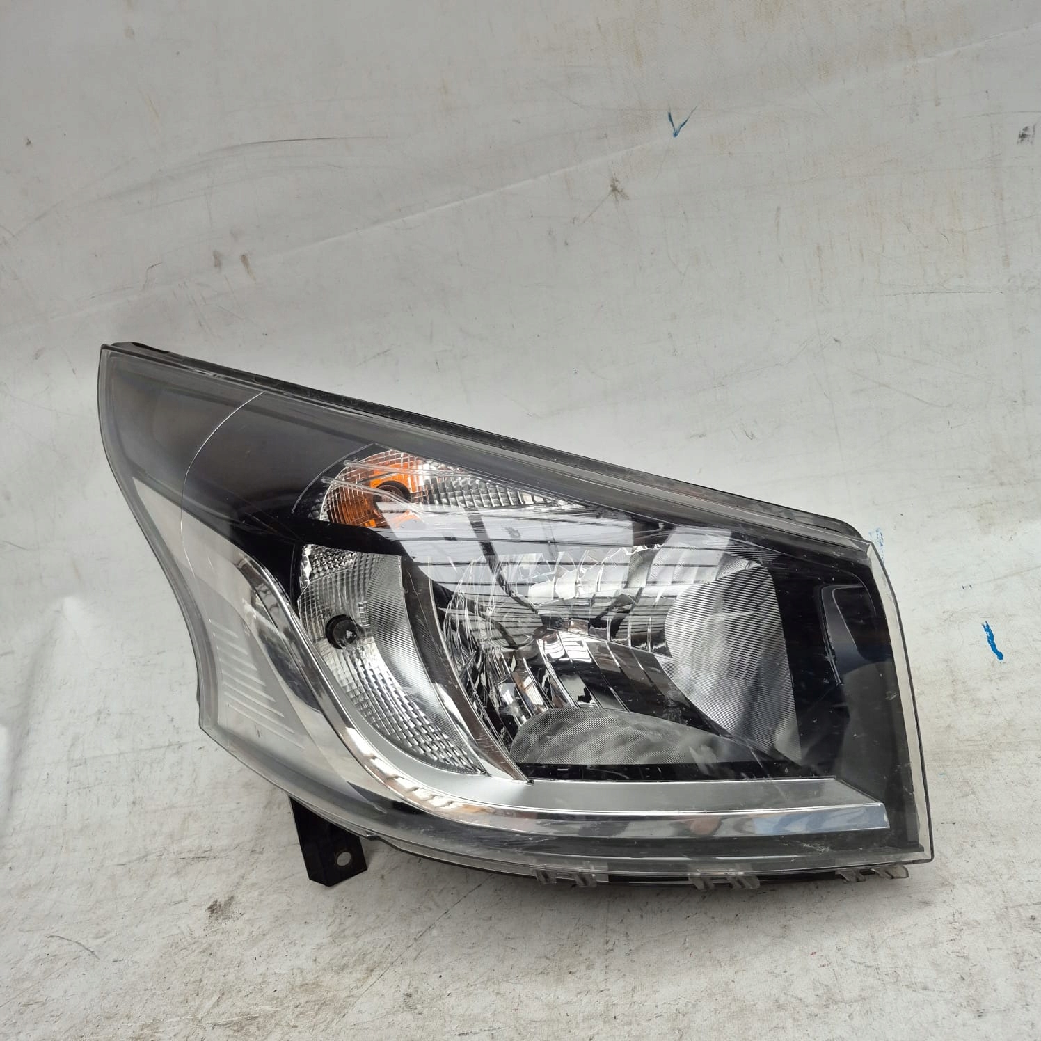 RENAULT TRAFIC III 3 14- light right front front 260109424R