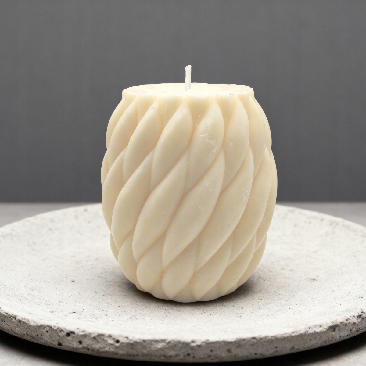 Dekorativní sójová svíčka do obývacího pokoje Pilíř Klubek Velká (L) vonná Blue Haze