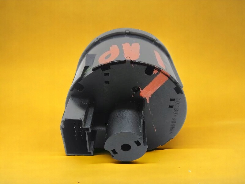 light switch original PEKNIETA and SKLEJONA cover VW Passat B6