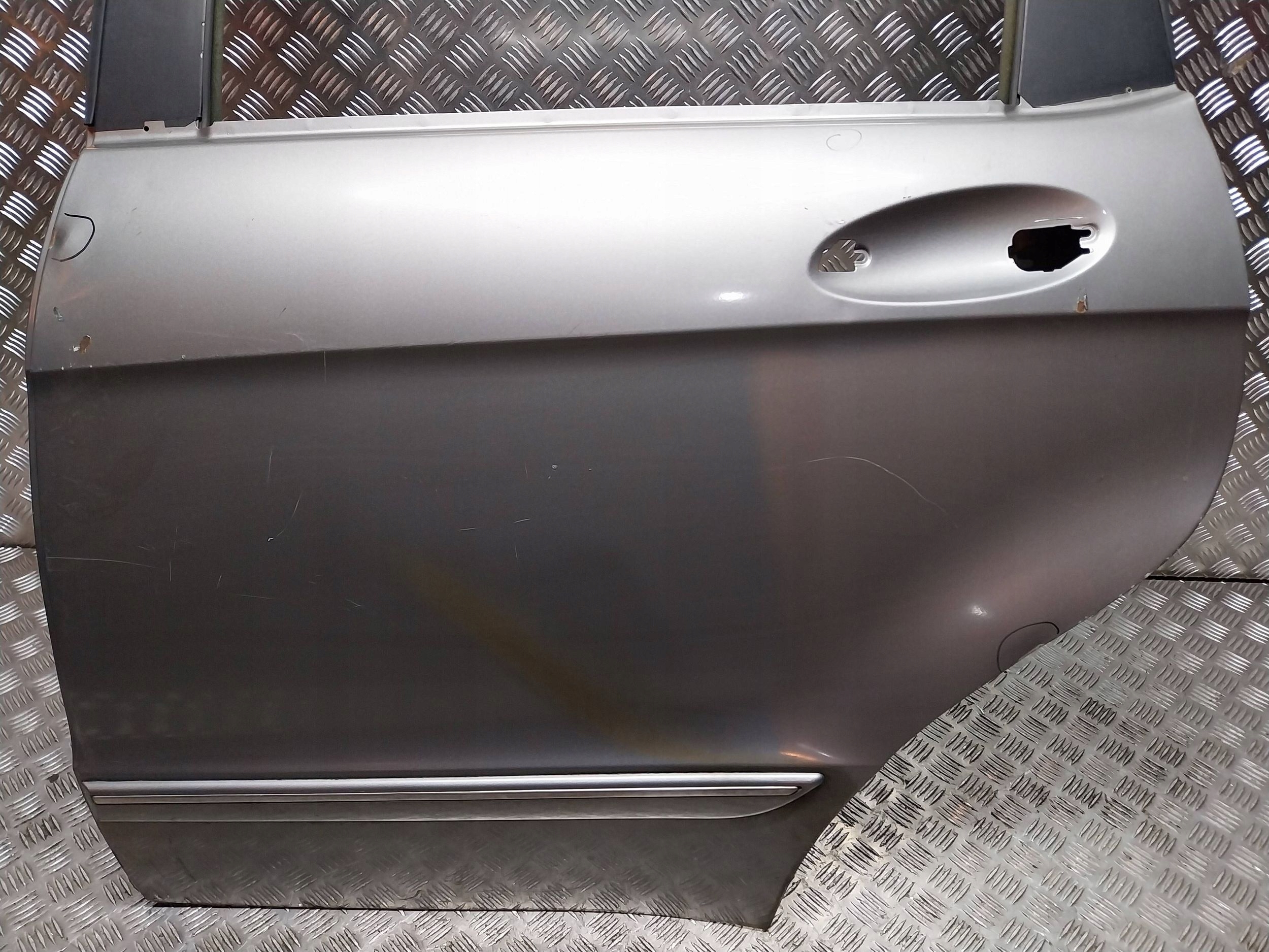 Tür heck links MERCEDES A-KLASA W169 04