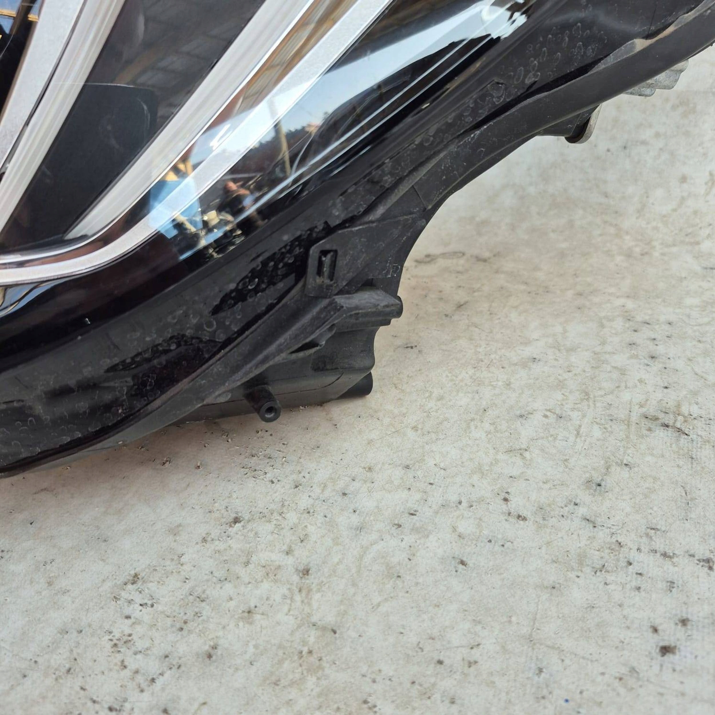 OPEL CROSSLAND X 17- light left front front 39153431