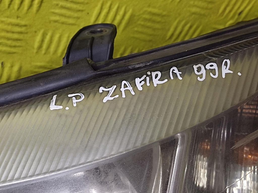 OPEL ZAFIRA A REFLEKTOR light left front