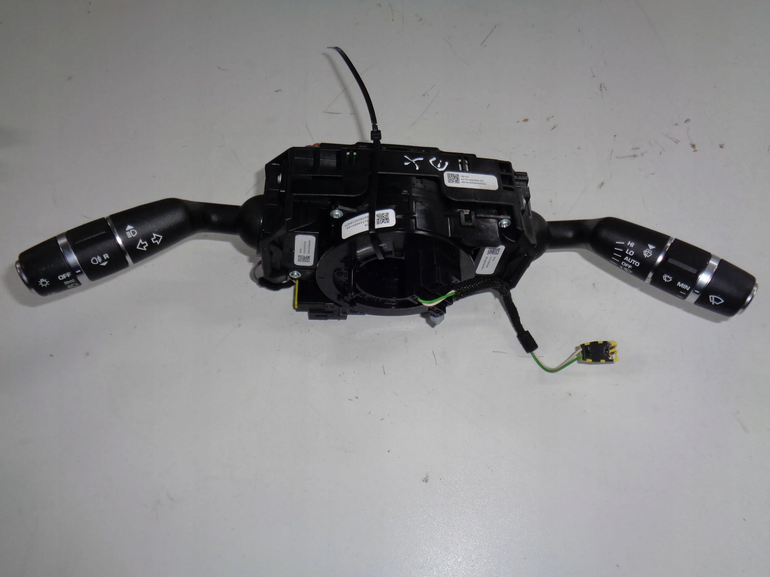 JAGUAR XE X760 steering wheel levers and controls control ring