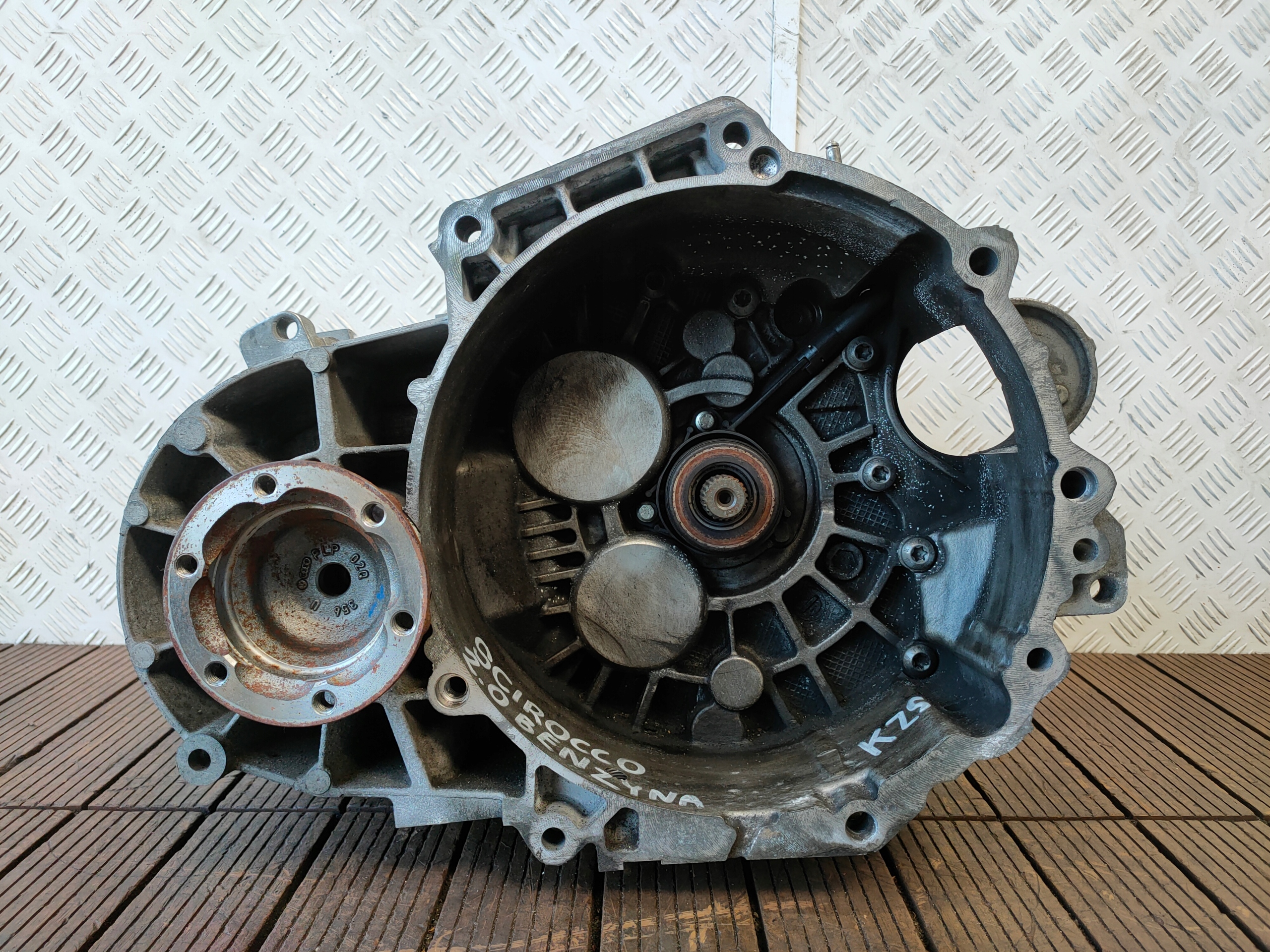 VW SCIROCCO III 08-17 2.0 TSI CAMBIO manuale SYMBOL KZS