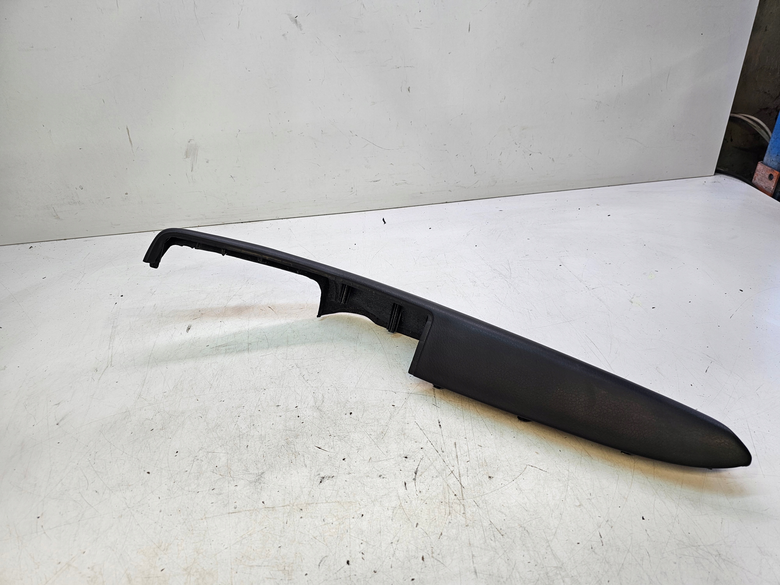 armrest door left front A4 B7 CABRIO 8H0867173