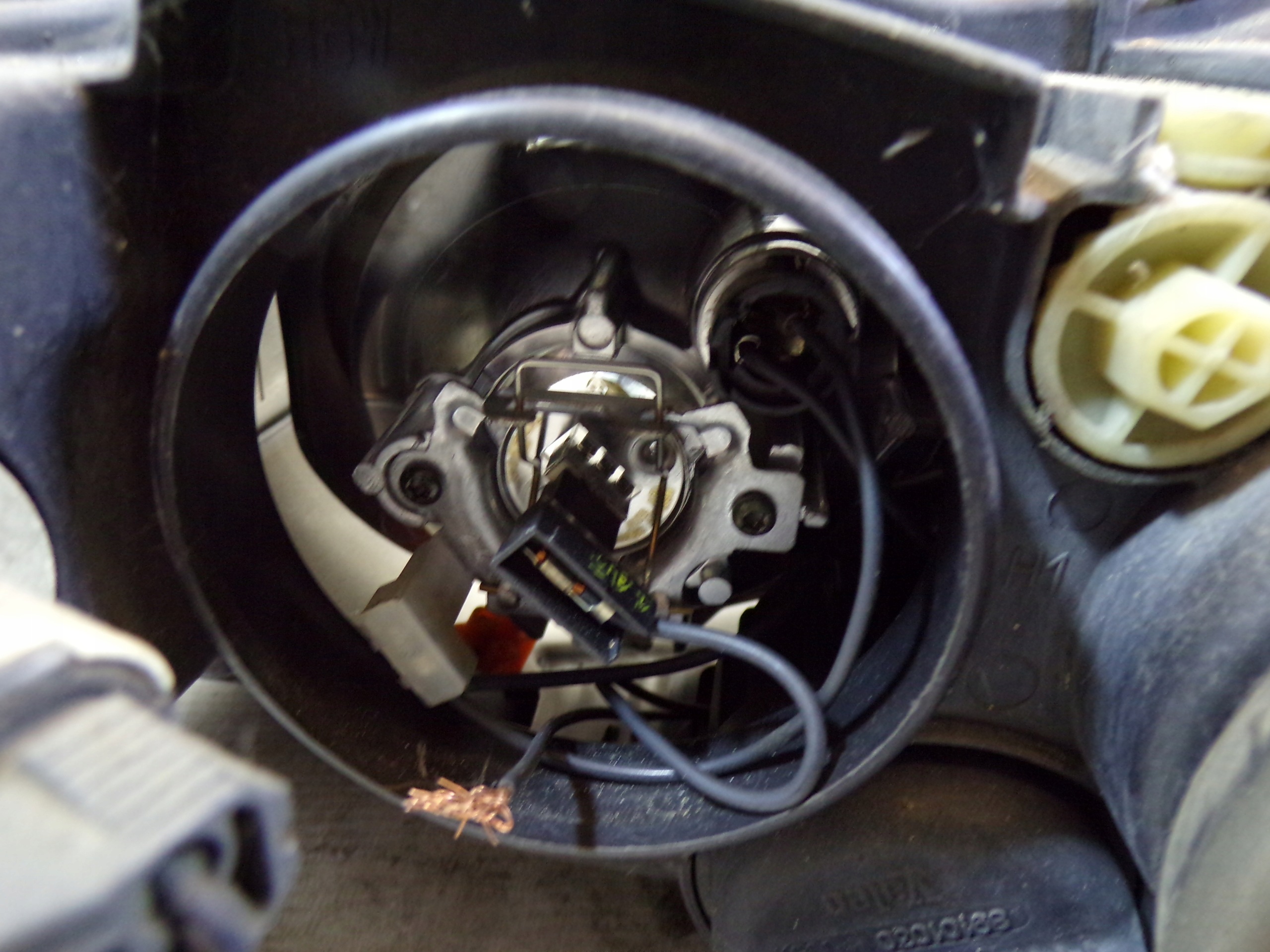 light front front left ALFA ROMEO 166 LIFT XENON (1)