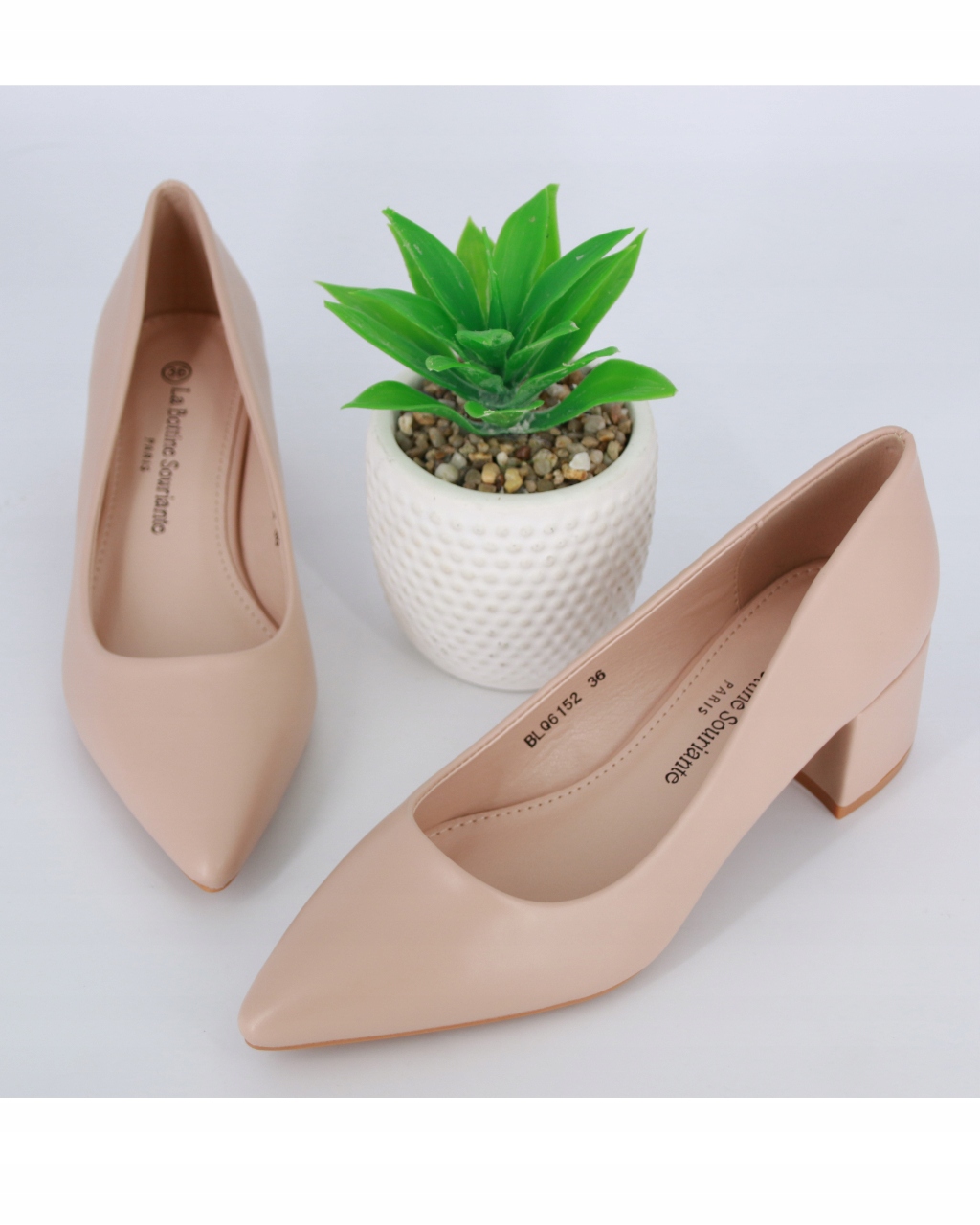 CZÓŁENKA NA NISKIM OBCASIE BEŻOWE SKÓRZANE BUTY PÓŁBUTY DAMSKIE 39 Rozmiar 39