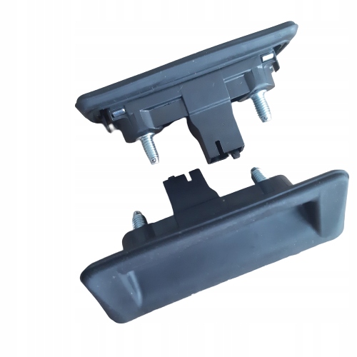 WŁĄCZNIK PRZYCISK DO KLAMKA KLAPY SKODA ROOMSTER 2 Producent części Inny