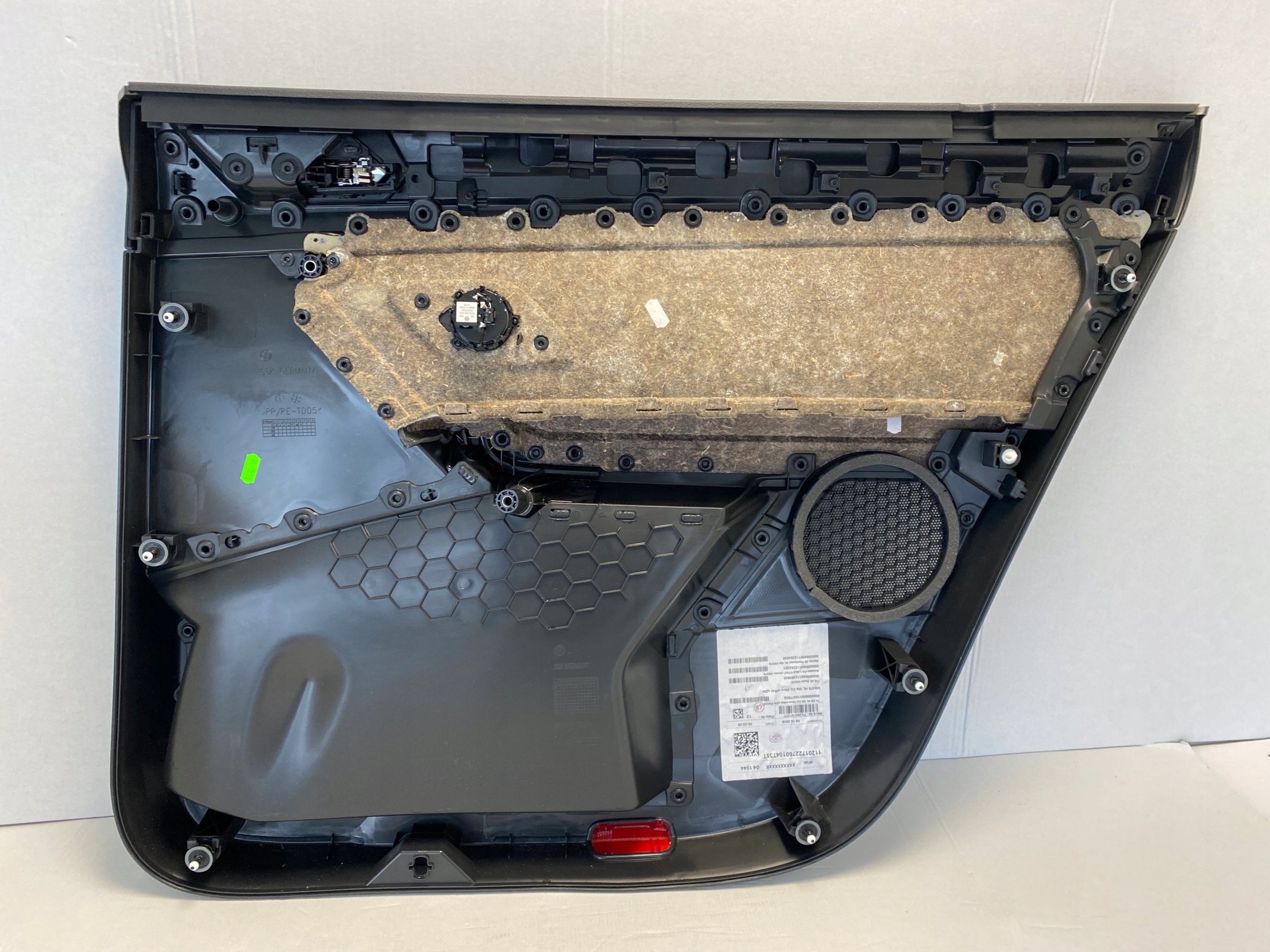дверные карты volkswagen oe 5TA867211