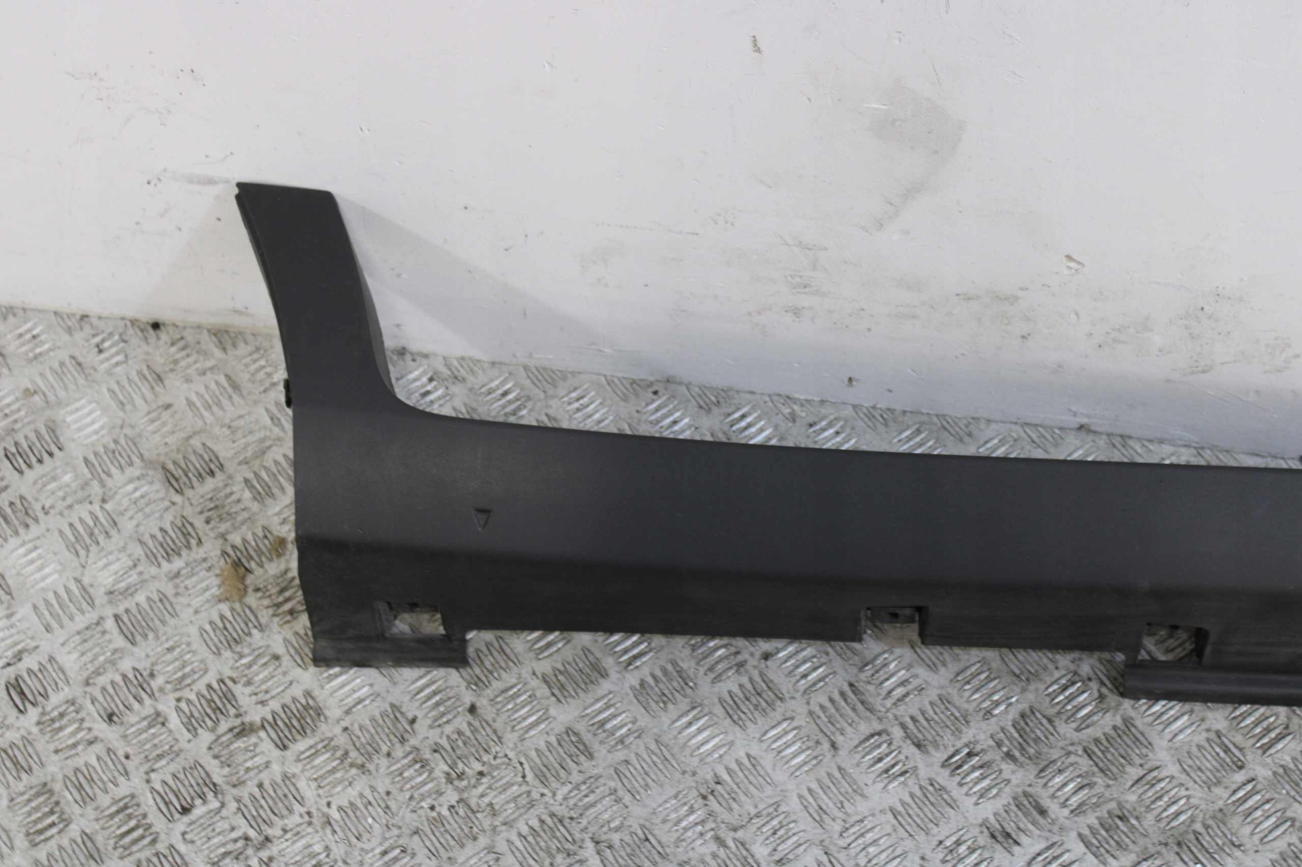 cap threshold threshold right FORD ECOSPORT II 2 MK2 CN15-N10154-ACW