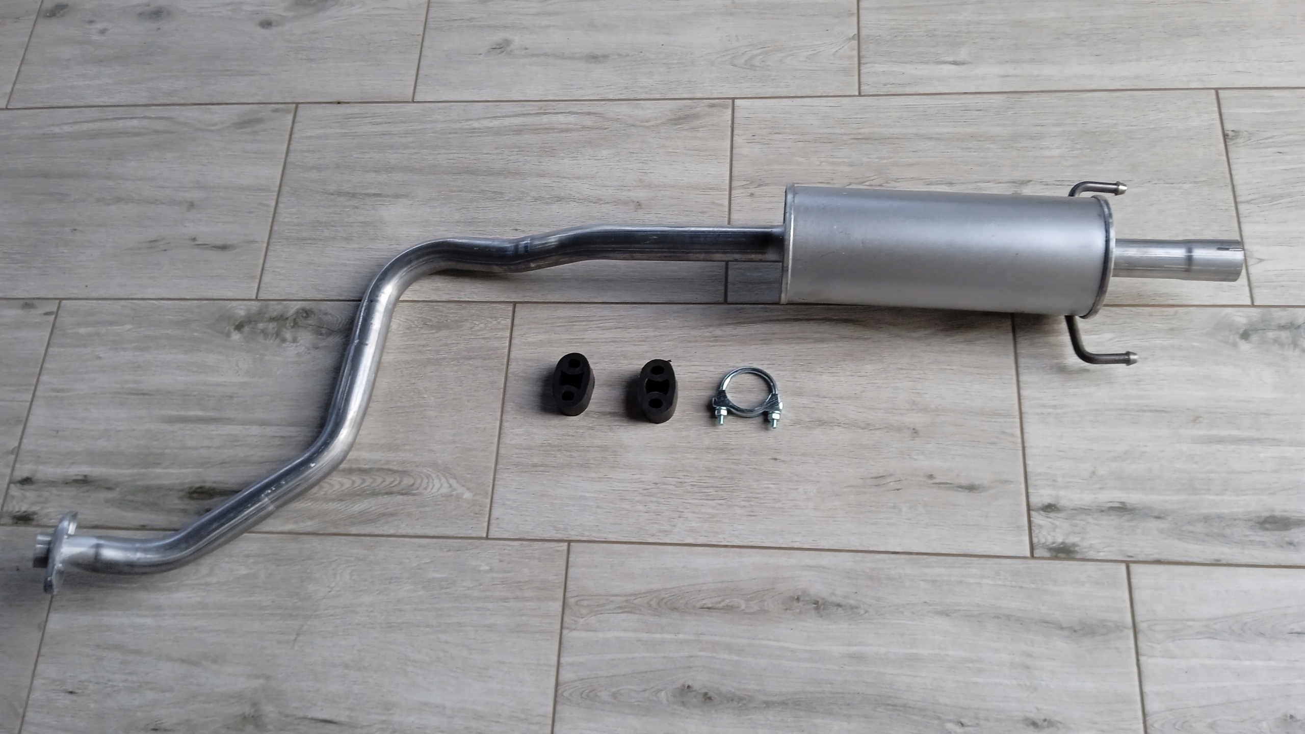 TOYOTA PRIUS 1.5 Hybrid TŁUMIK ŚRODKOWY + DODATKI Producent części Inny