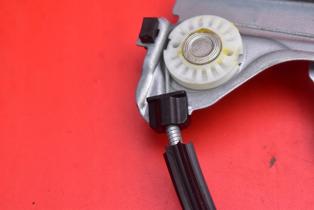 window regulator left front EU 69820-0H041 TOYOTA AYGO 2 II 5D HB 14-20