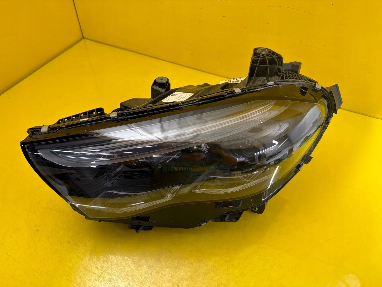 light left Mercedes E-Klasa W214 Digital Light A2149066102