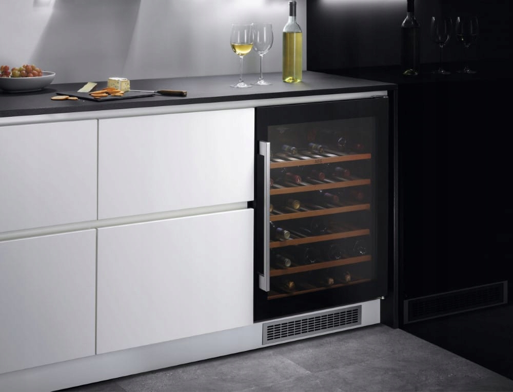 Chłodziarka do wina AEG SWB66001DG Producent AEG