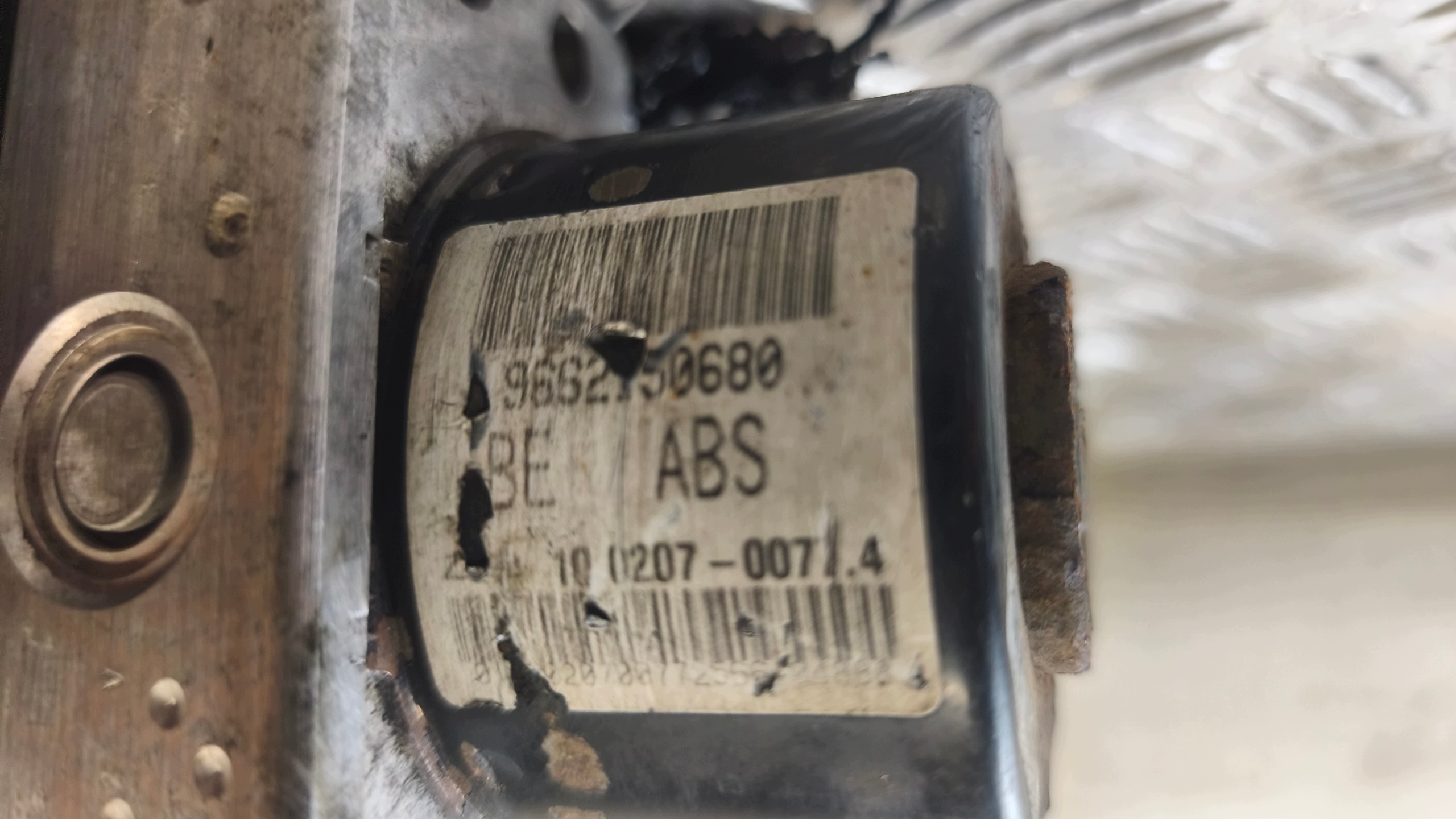 pump control unit ABS PEUGEOT 207 2006r 1.4HDi 00401632E0