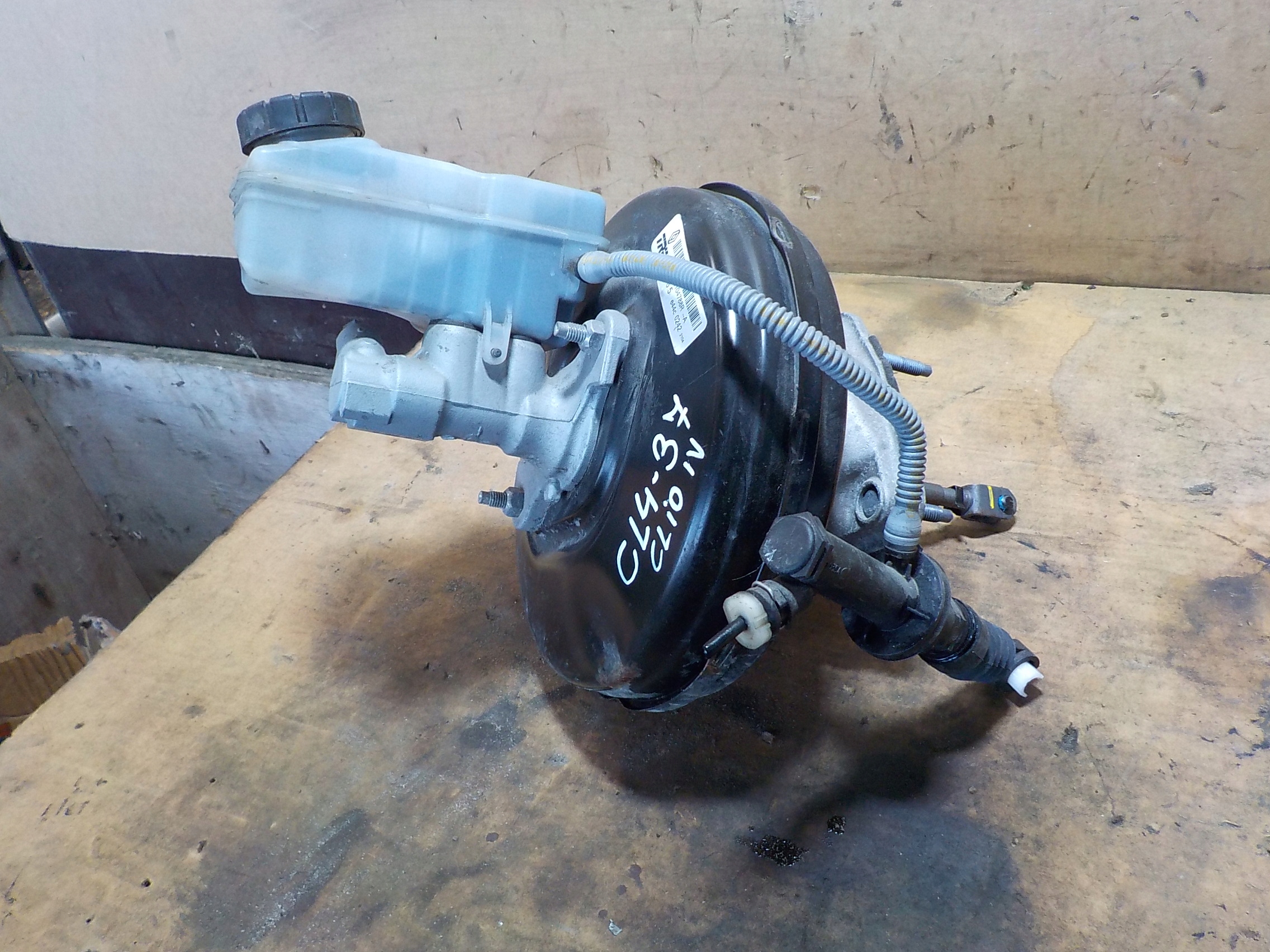 Сервопривід гальма CLIO IV 16R. 472104788R