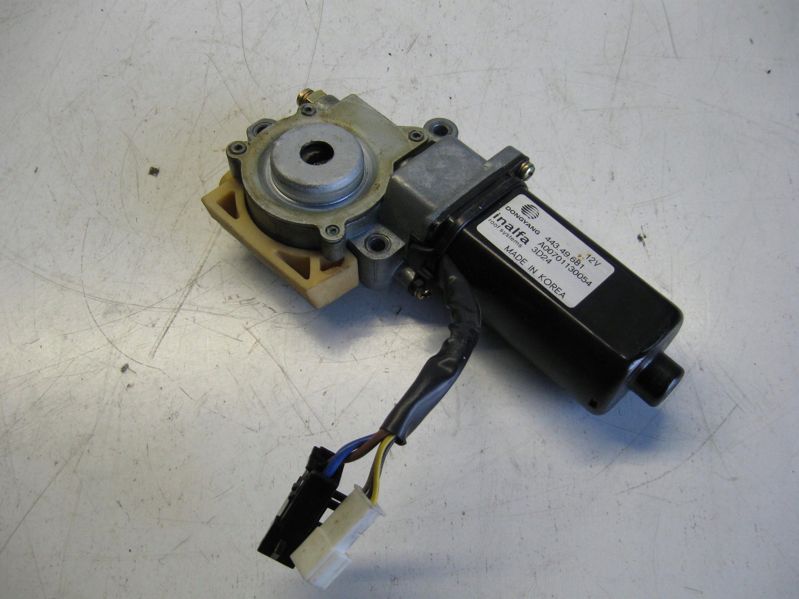 SILNICZEK SZYBERDACHU C3 PLURIEL 44349681 # Producent części Citroen OE