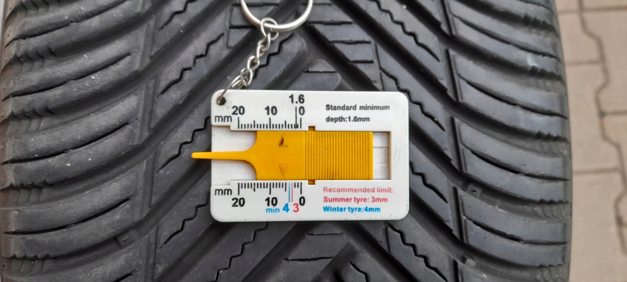 HANKOOK KINERGY 4S 235/45R18 98Y XL