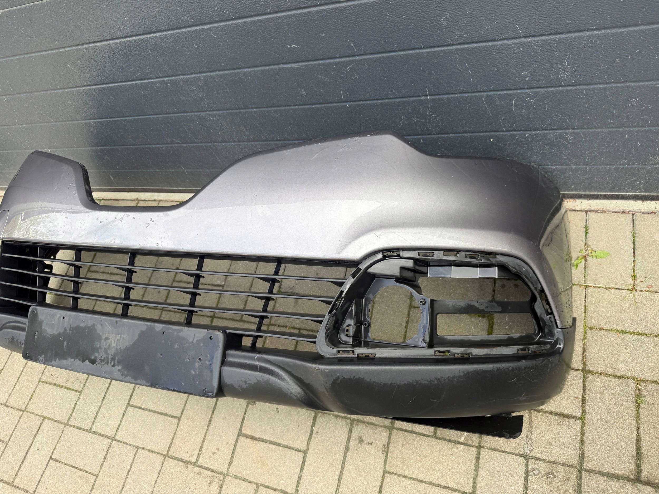 Renault Captur 1 and 13- bumper front front
