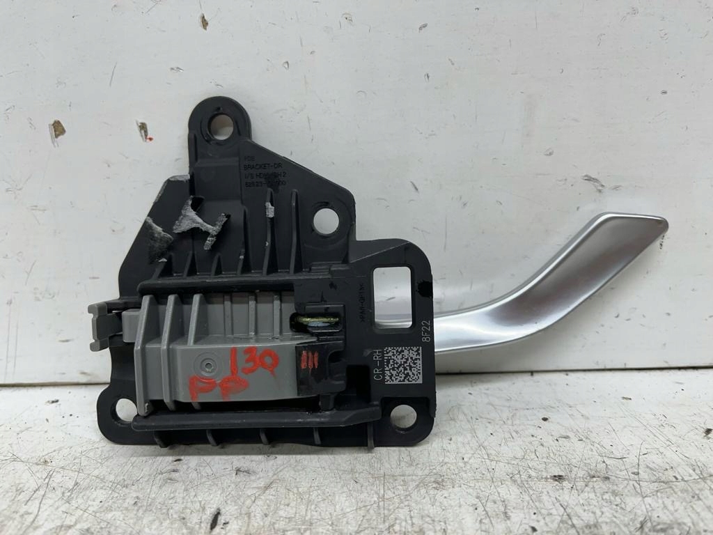 HYUNDAI I30 III handle inner door right front 82623-G4000