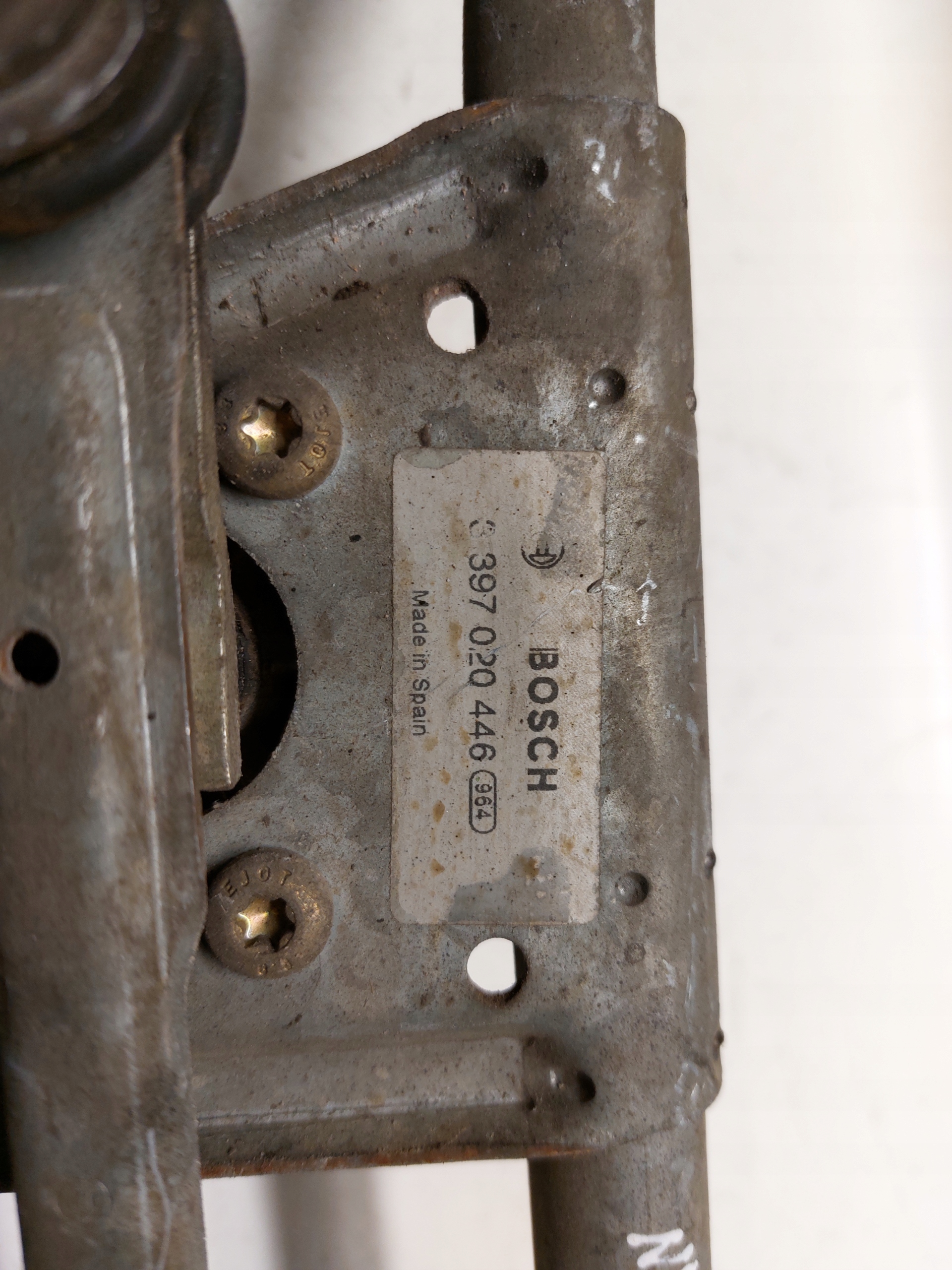 Peugeot 206 wiper mechanism front