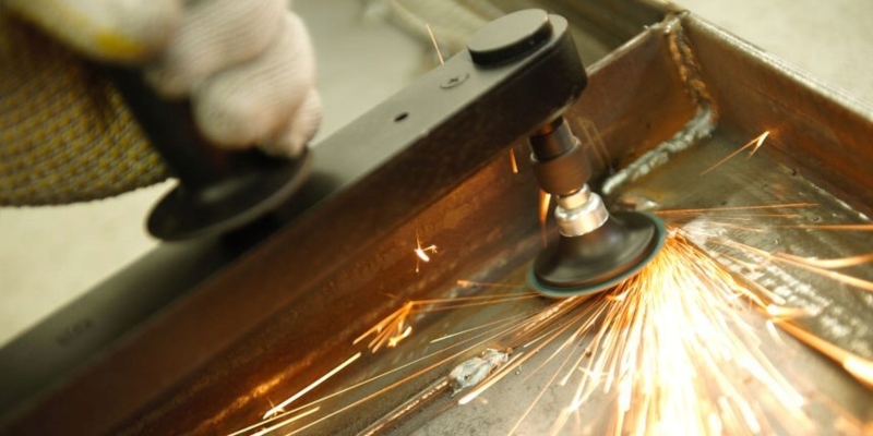 PRZYSTAWKA KĄTOWA DO SZLIFIEREK 125 mm GS08-00 Rodzaj szlifierka kątowa