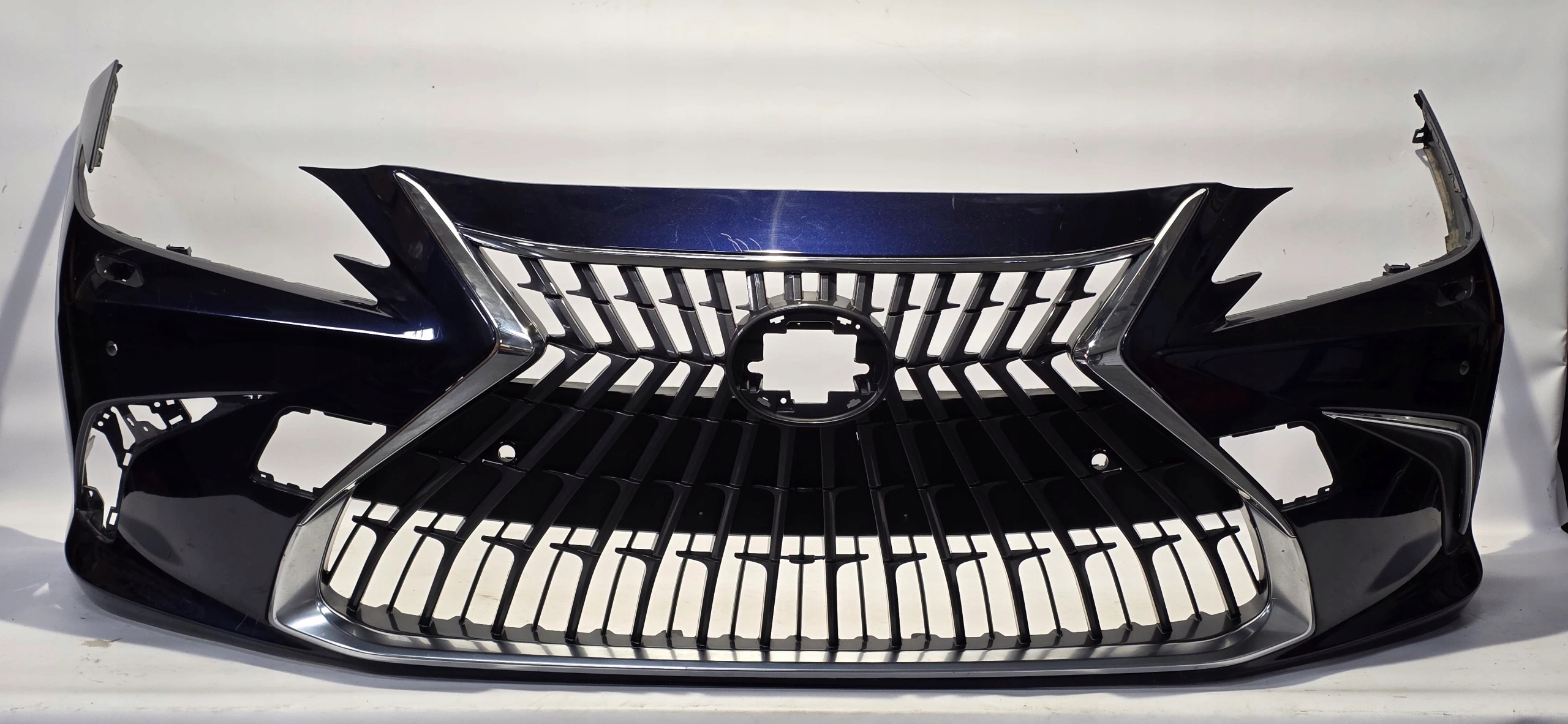 front bumper grille LEXUS ES VII 18- original 4XPDC washers 52119-33B60