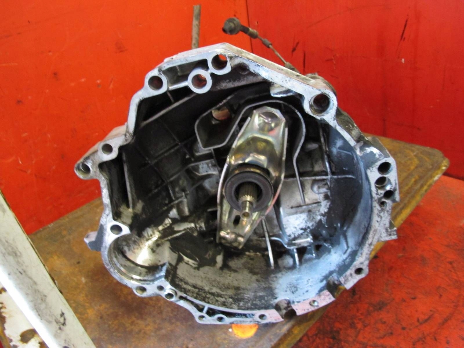 AUDI A6 C5 4B 1.9 TDI AFN A4 B5 VW PASSAT B5 CAMBIO manuale DHF