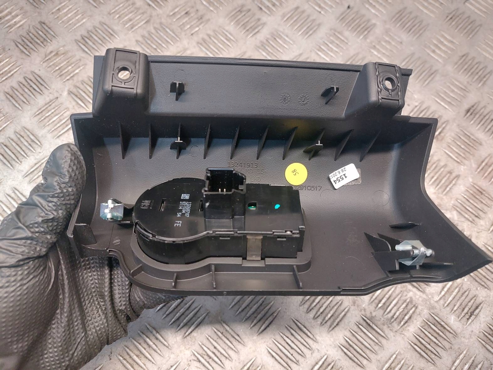 light switch OPEL INSIGNIA A LIFT 13241913 13268707