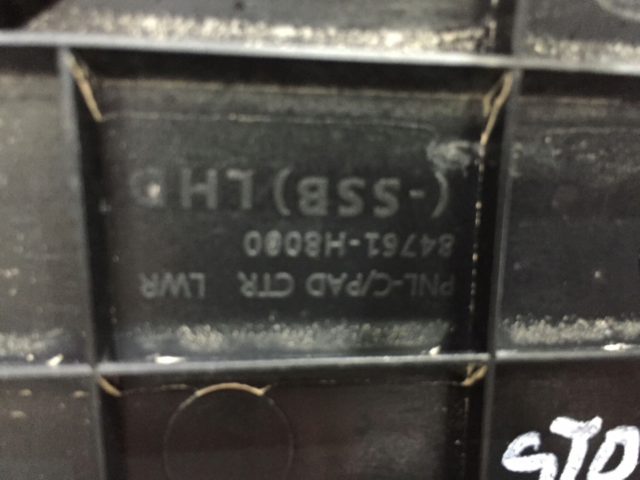 KIA STONIC 2020 OSŁONA ZAŚLEPKA KONSOLI 84761-H8000 Producent części Kia OE