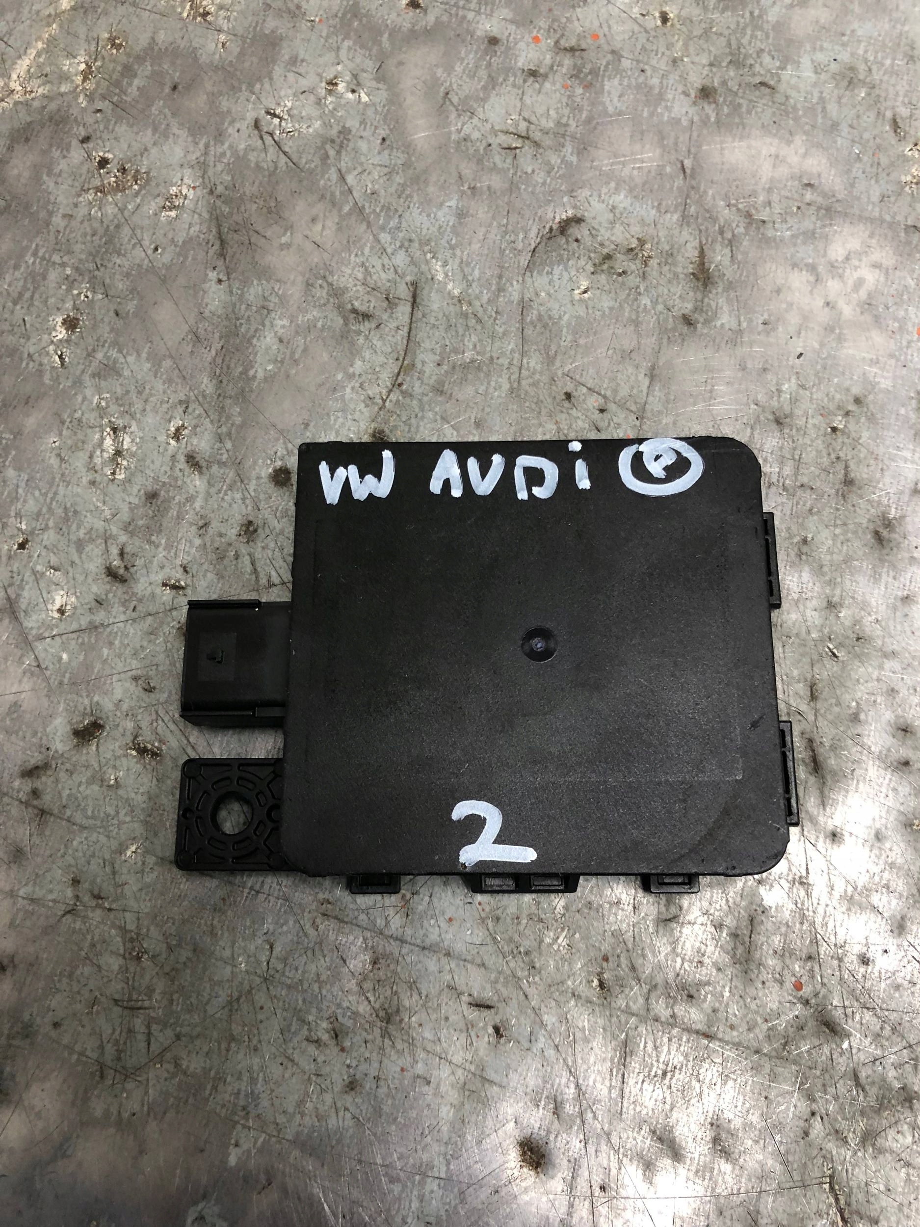 RADAR Sensor DISTRONIC VW AUDI 3WA907541F