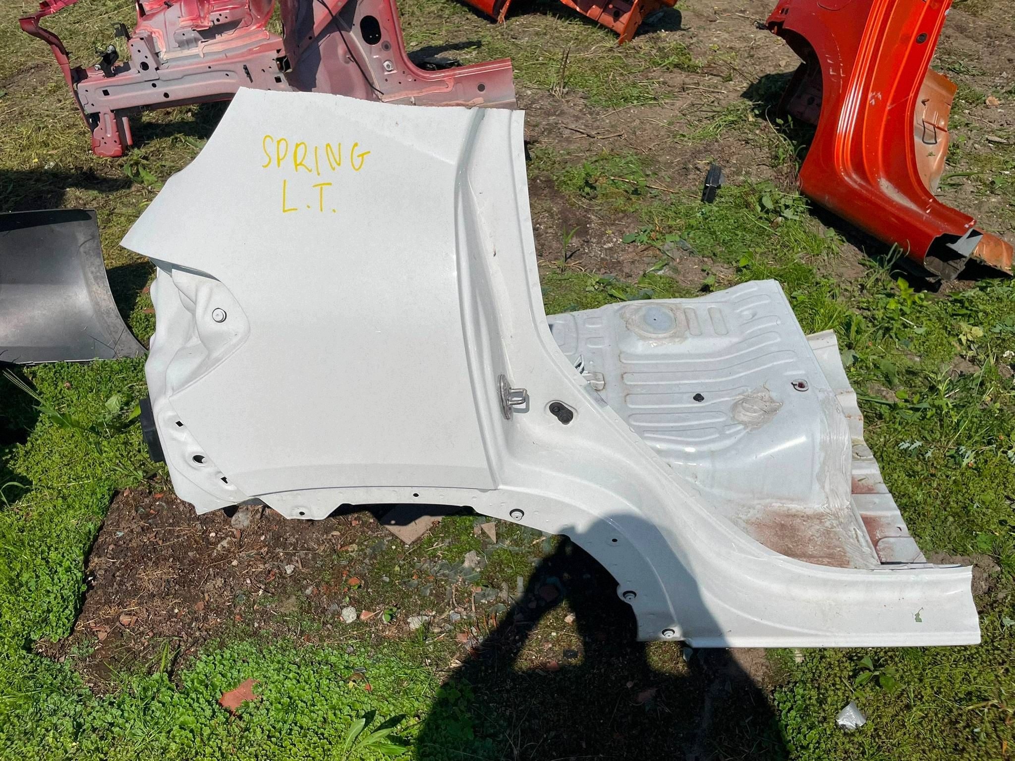 quarter rear fender side sump rear part side right Dacia Spring