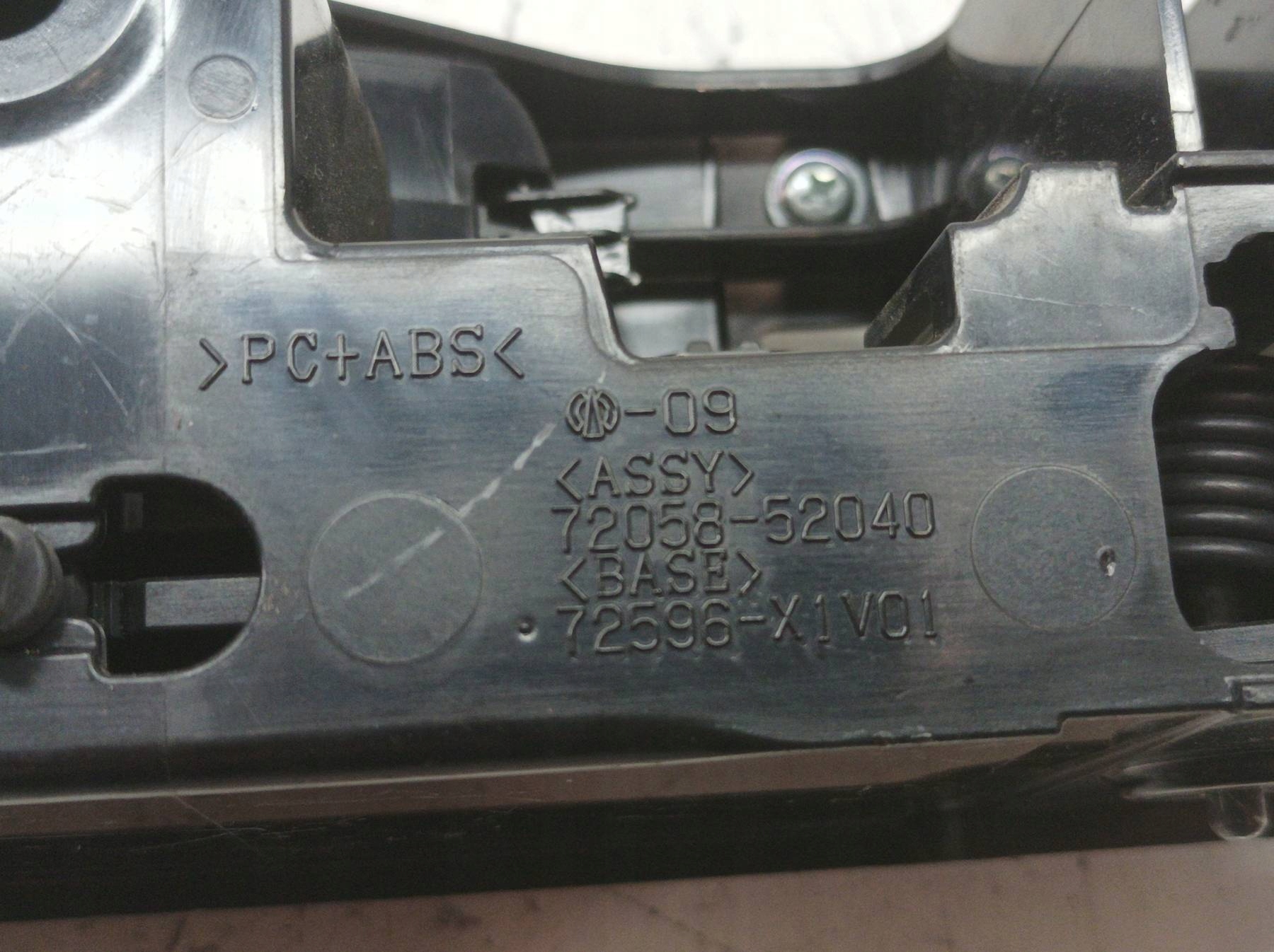 handle inner right front 72058-52040 Toyota Verso-S and (2010-2017)