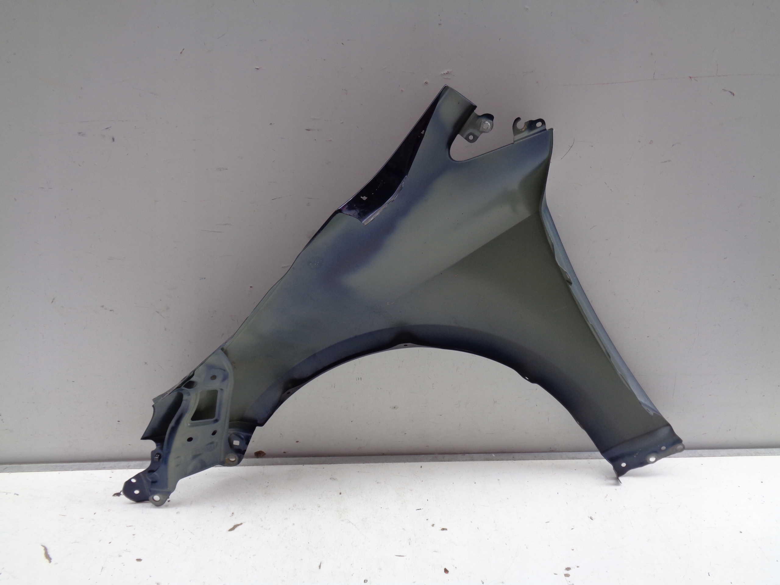 fender right front TOYOTA COROLLA E21 19- HB KOMBI NR 41002