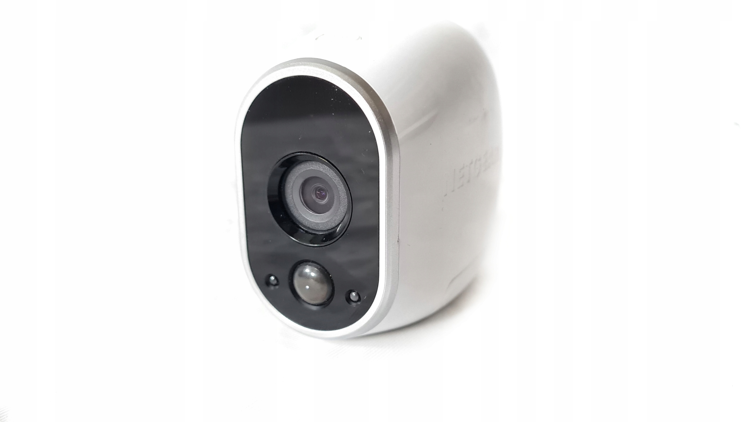 KAMERA TUBOWA IP NETGEAR ARLO VMC3030