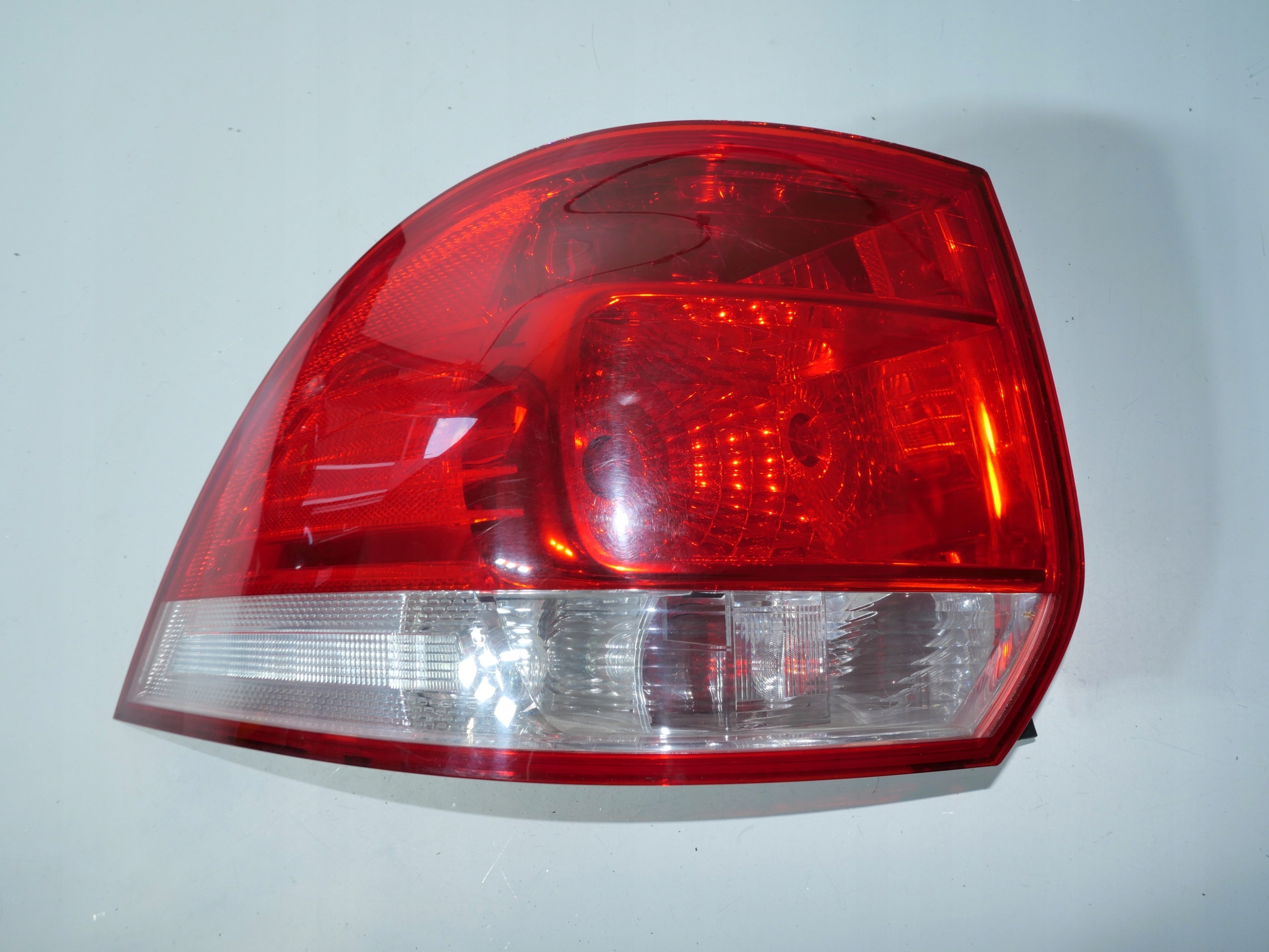 light rear left rear part VW GOLF VI KOMBI 1K9945095