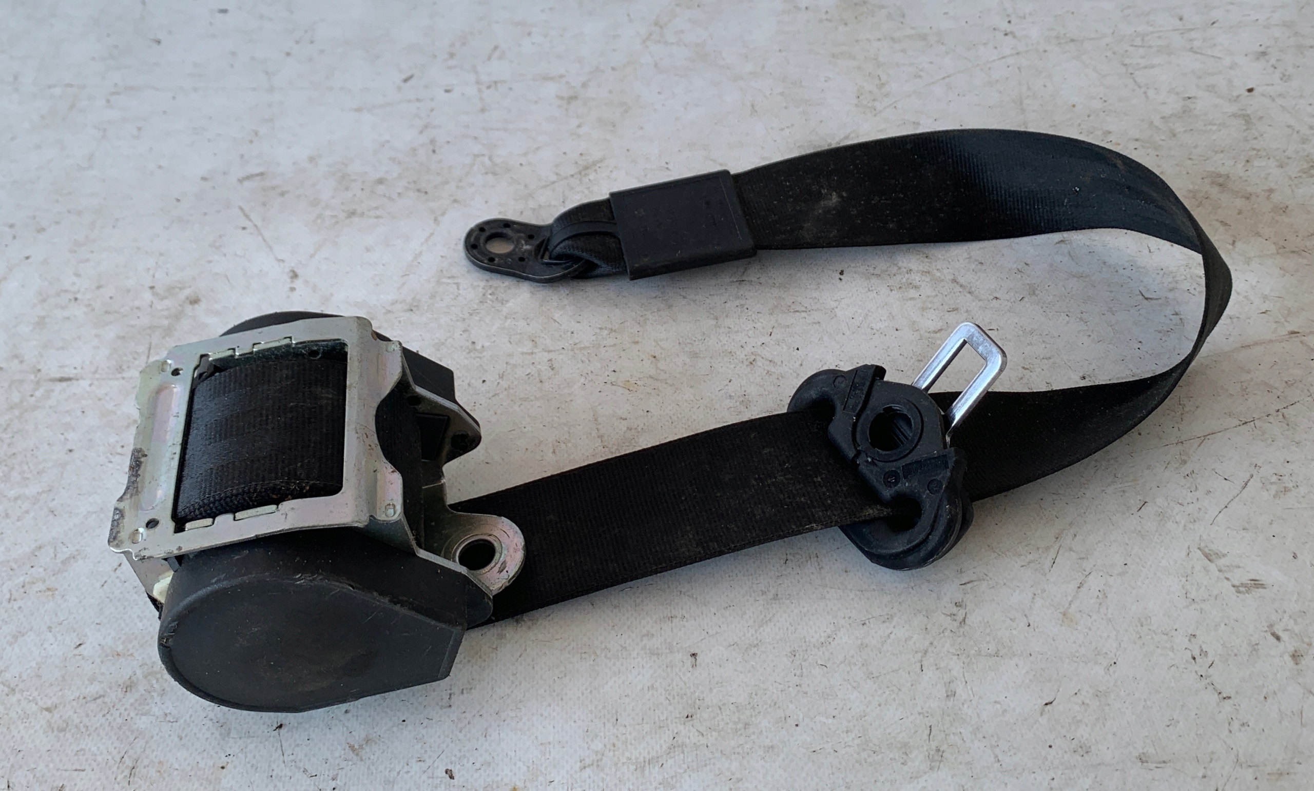 # Gurten Sicherheits links heck AUDI Q7 und 4L0857805G
