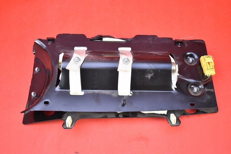 P04680550AG - ПОДУШКА БЕЗОПАСНОСТИ ВОДИТЕЛЯ CHRYSLER PACIFICA 06R