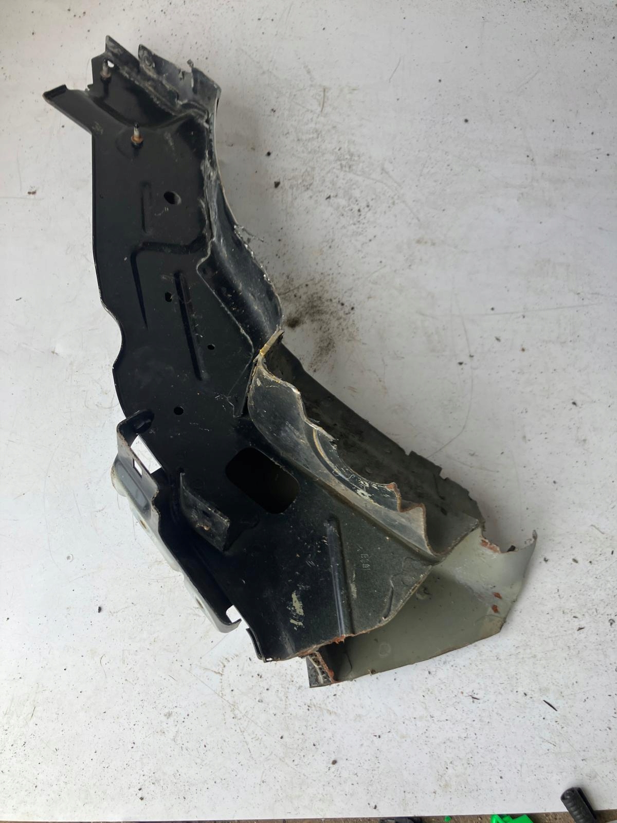 Longeron Gauche Avant Support plaque Aile CITROEN DS5
