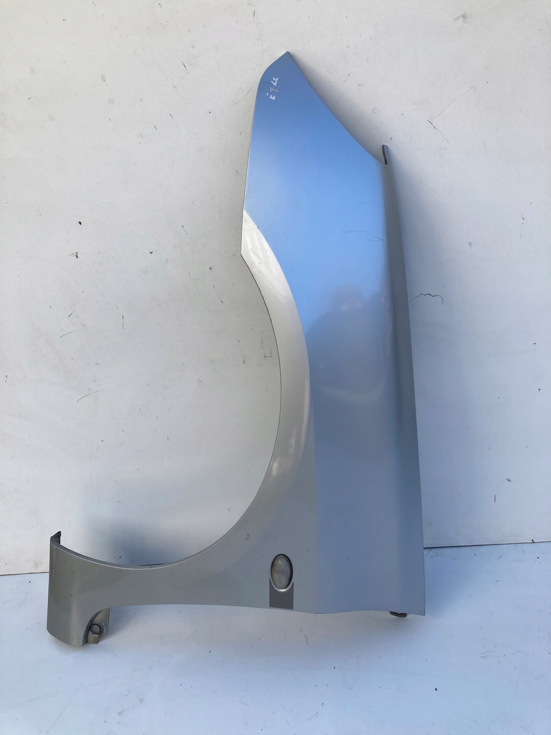 fender left front Peugeot 307 EZRC 01-05r.