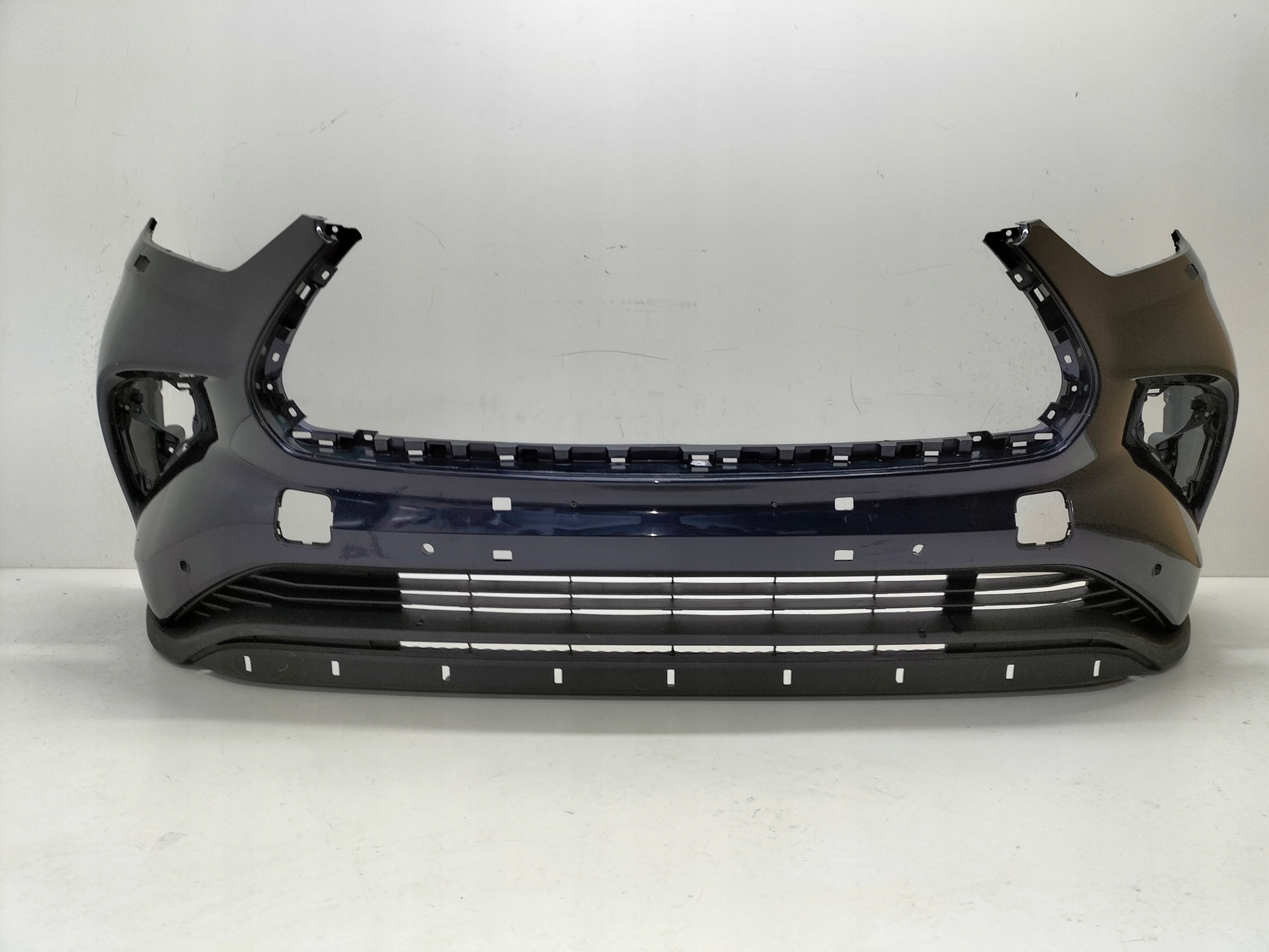 front bumper front TOYOTA HIGHLANDER IV 19