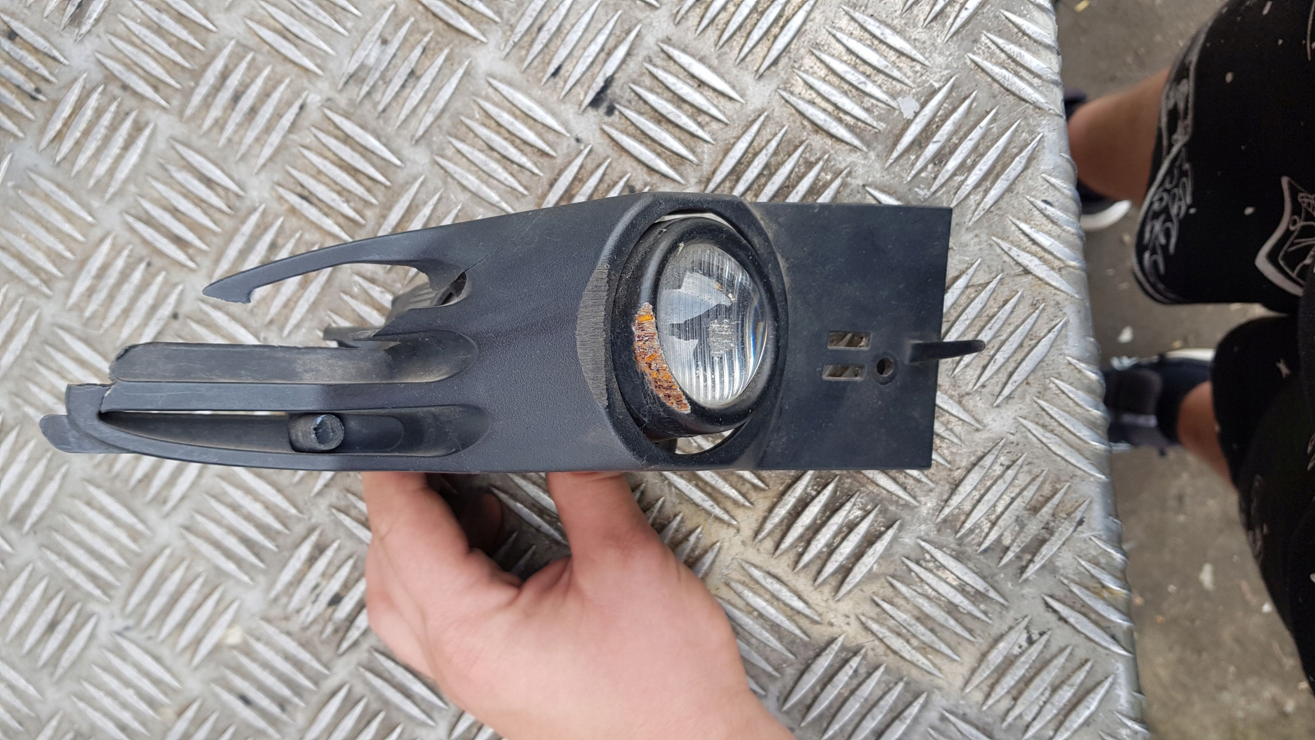 BMW E65 Nebelscheinwerfer Lüftungsgitter rechts