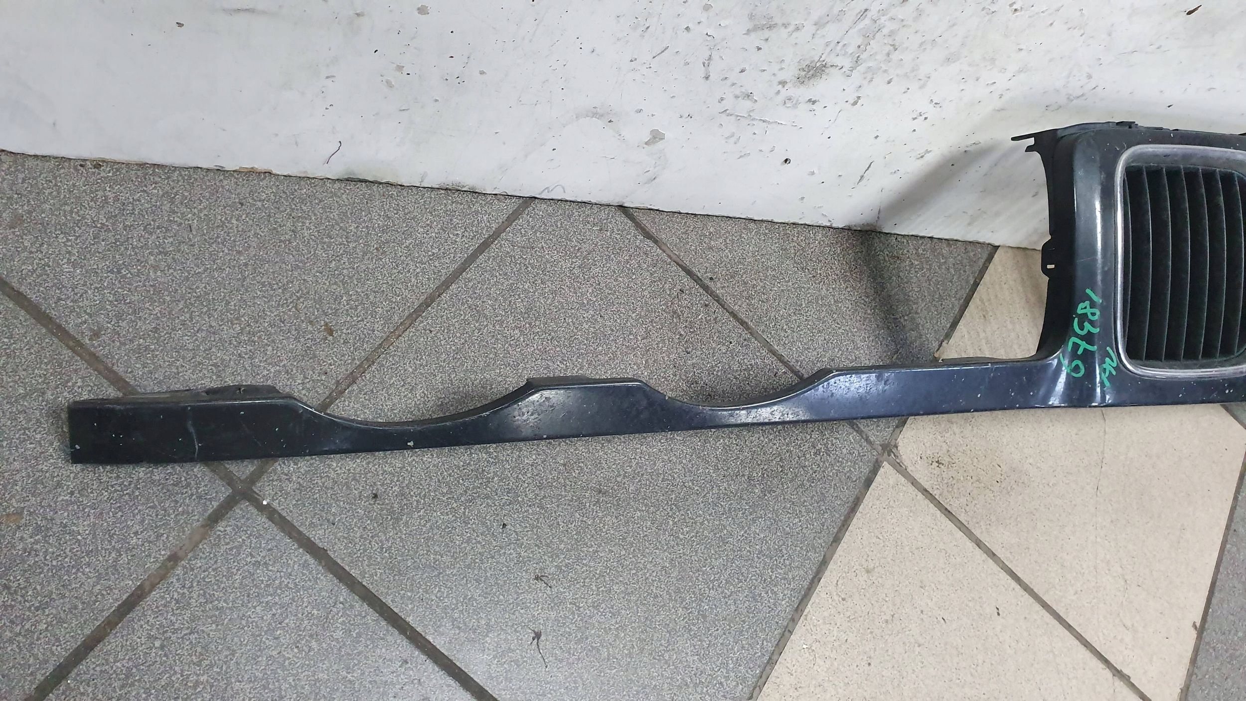 grill grille 51331973825 BMW E34 93