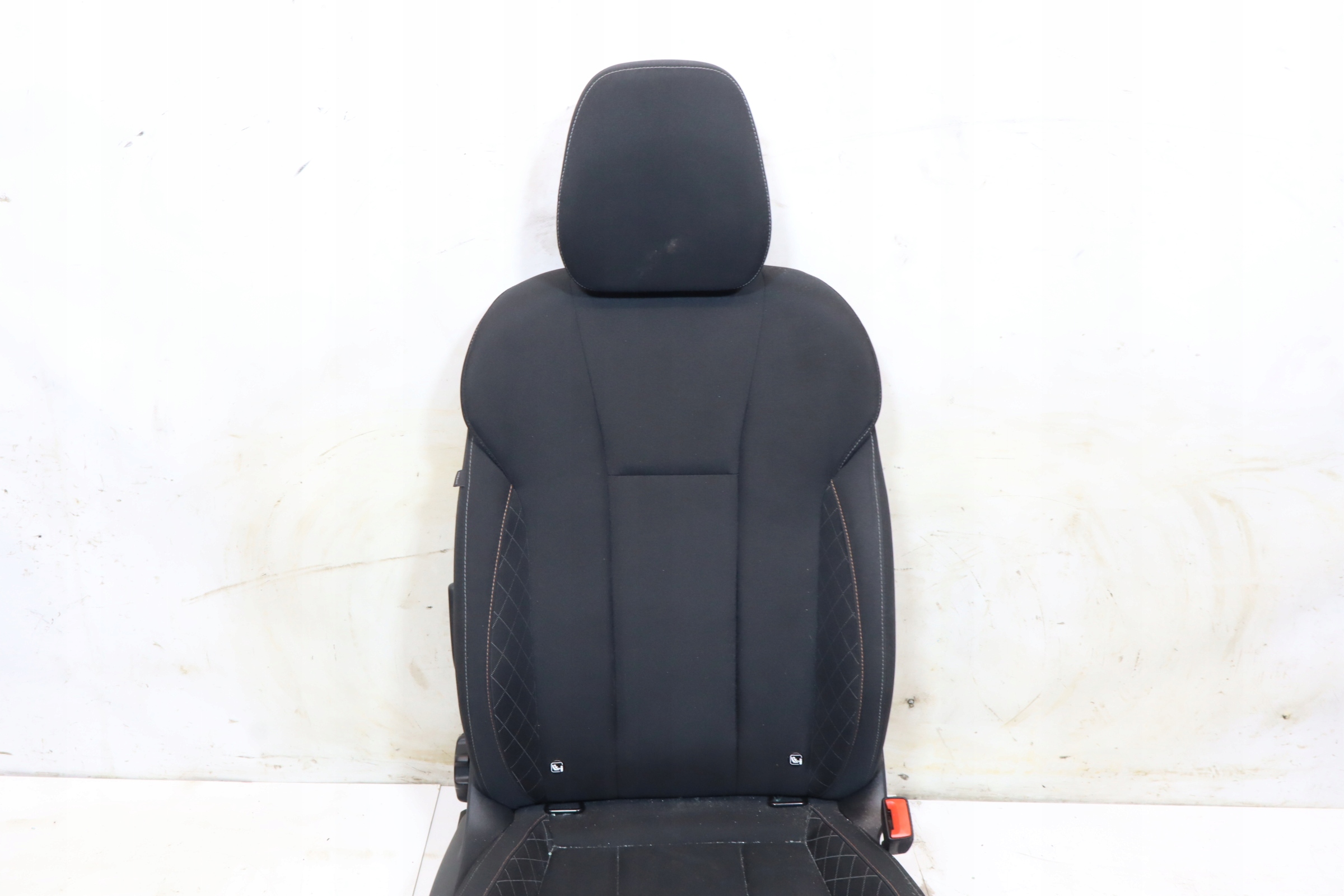 кресло передний левый SKODA SUPERB II