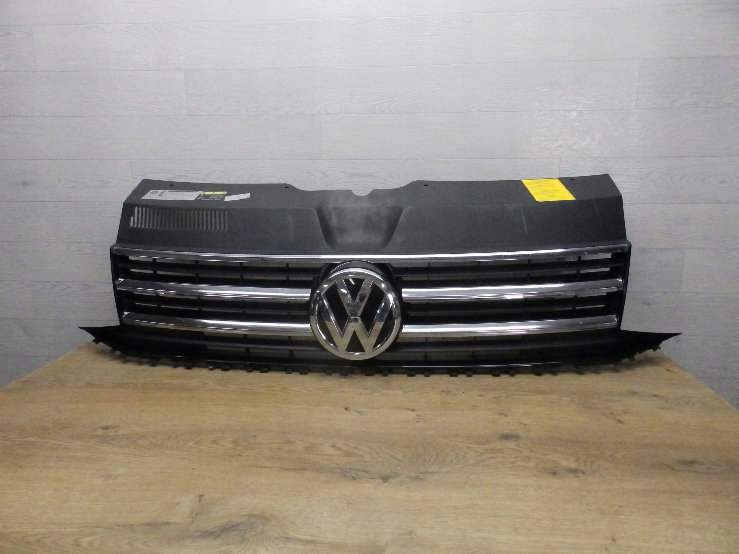 Grill atrapa chłodnicy VW T5 Lift T6 Caravelle 7E5 Numer katalogowy części 7E5853651