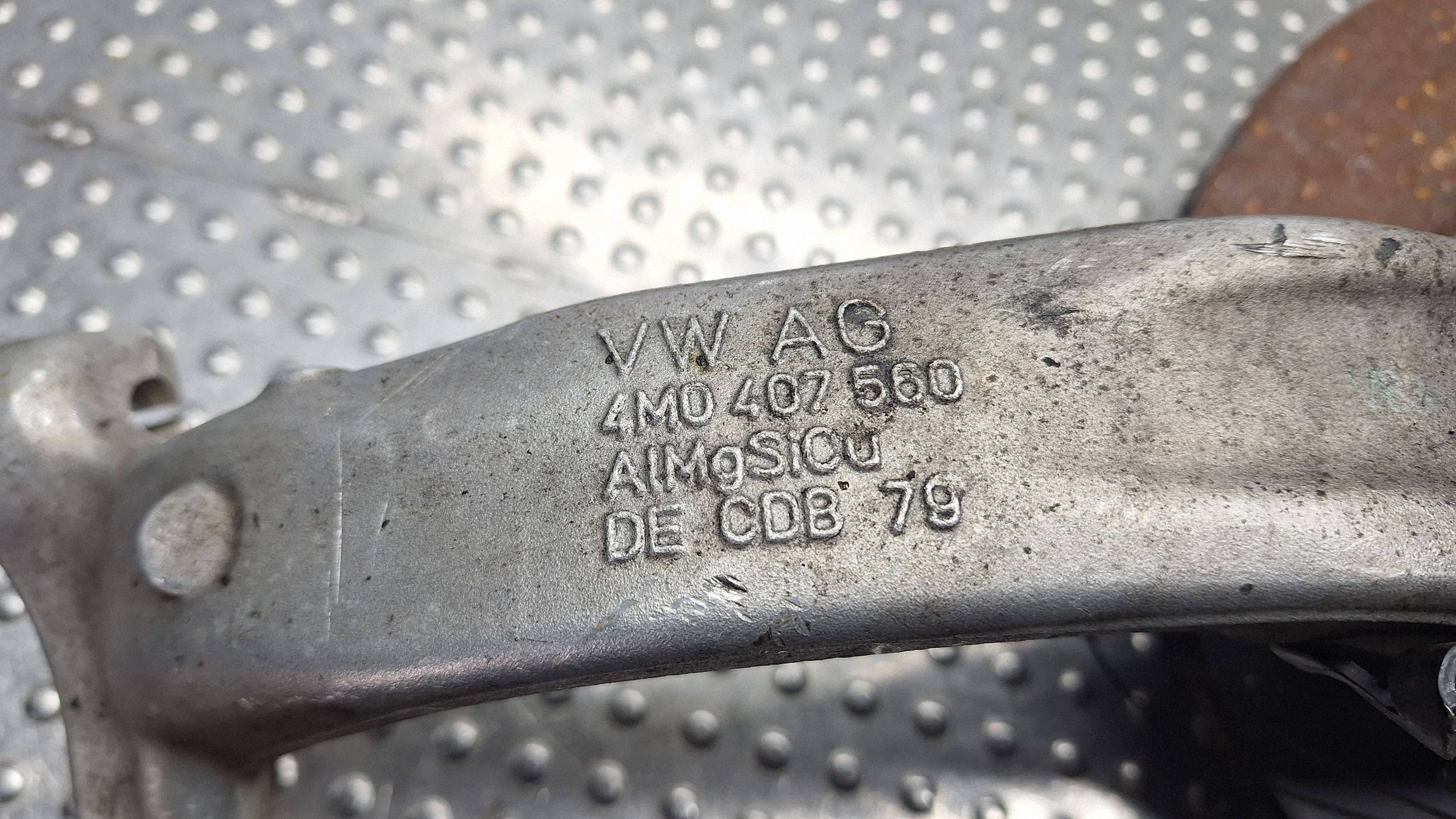 swing right front 4M0407242K 4M0407560 AUDI SQ7 Q7 4M E-TRON Q8 4M0