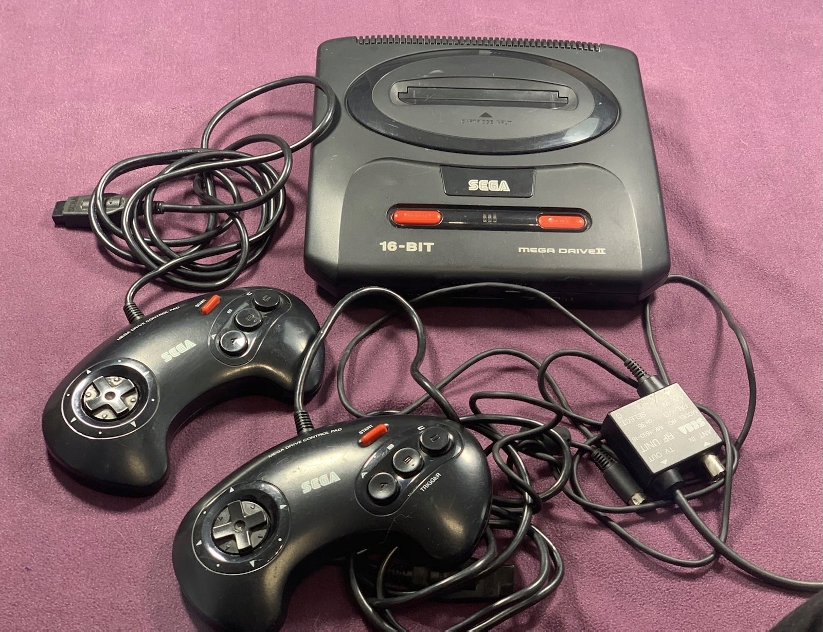 Konsola Sega Mega Drive II MK-1631-50