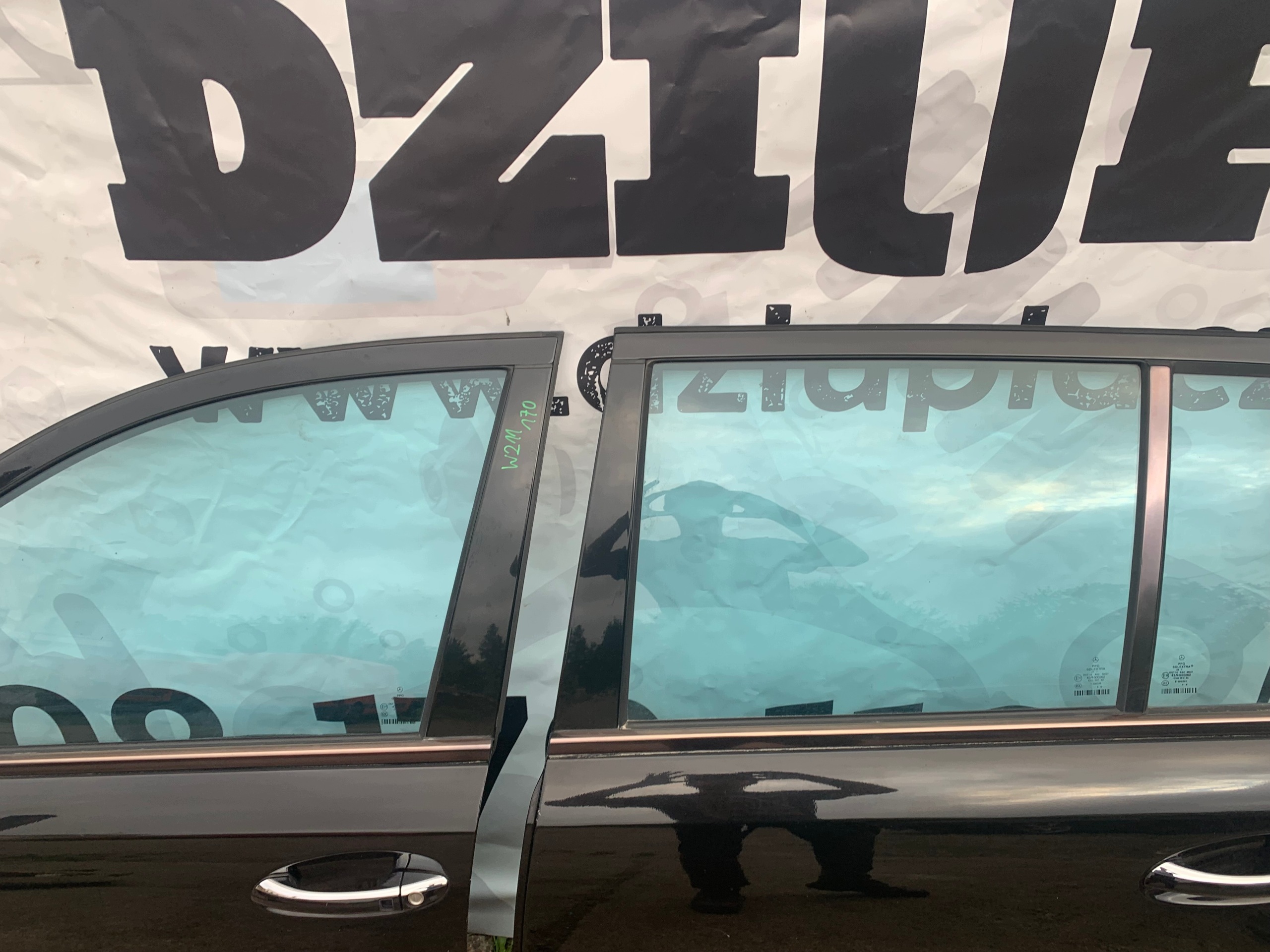 MERCEDES W211 E-KLASA door left left front front 170 C170
